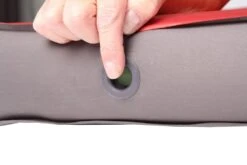 Exped MegaMat 10 LXW Slaapmat Rood -Winkel Voor Kampeerartikelen Voor Buiten 40112 exped megamat 10 lxwrubyred slaapmat