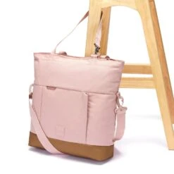 Pacsafe GO Crossbody Tote Anti-diefstal Schoudertas Roze -Winkel Voor Kampeerartikelen Voor Buiten 87517 pacsafe go crossbody tote anti diefstal schoudertas